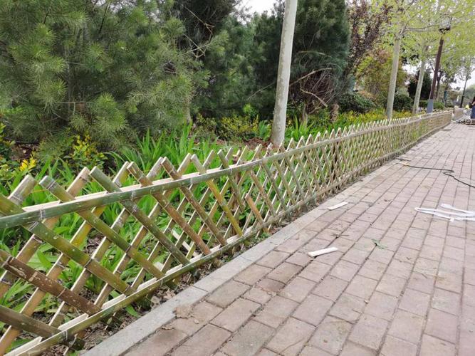 河南锌钢护栏厂家市政园林绿化带防护栏草坪护栏园艺护栏